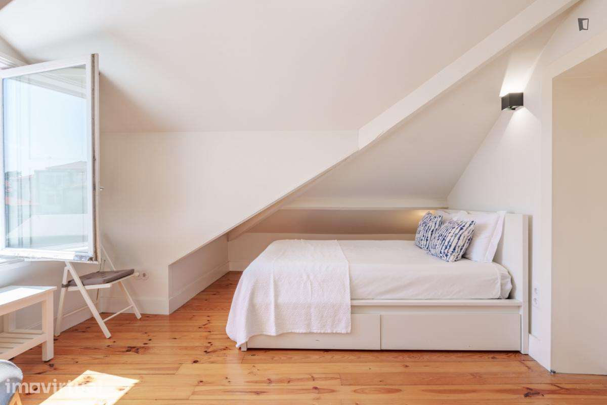 Apartamento com 2 quartos - localizado em Sé Porto - Grande imagem: 2/31
