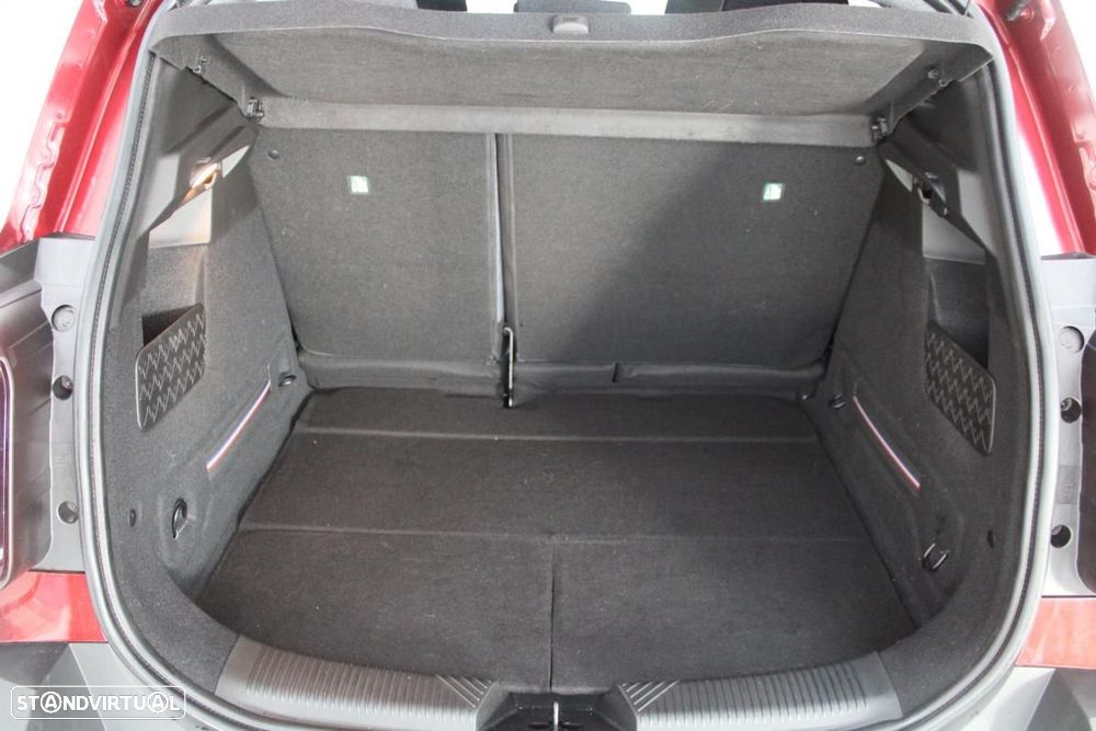 Renault 4 E-Tech 52 kWh Techno Autonomia Conforto - 8