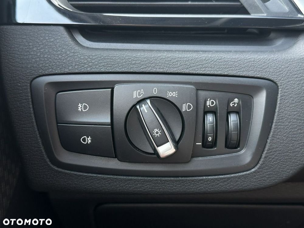 BMW X1 xDrive25e Advantage - 32