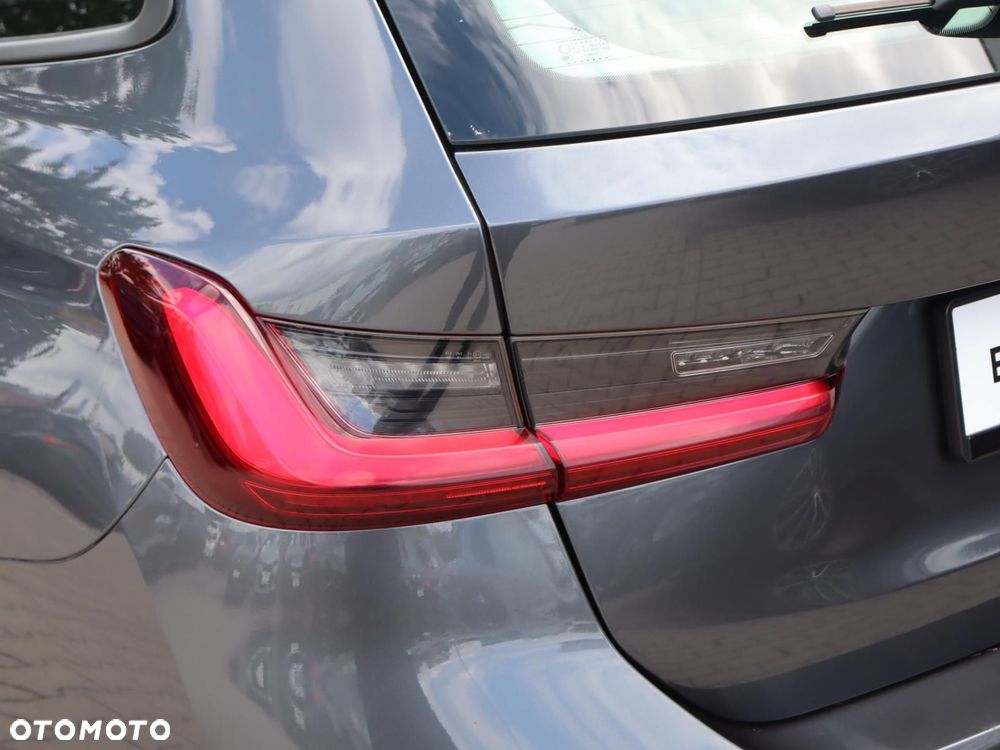 BMW Seria 3 - 22