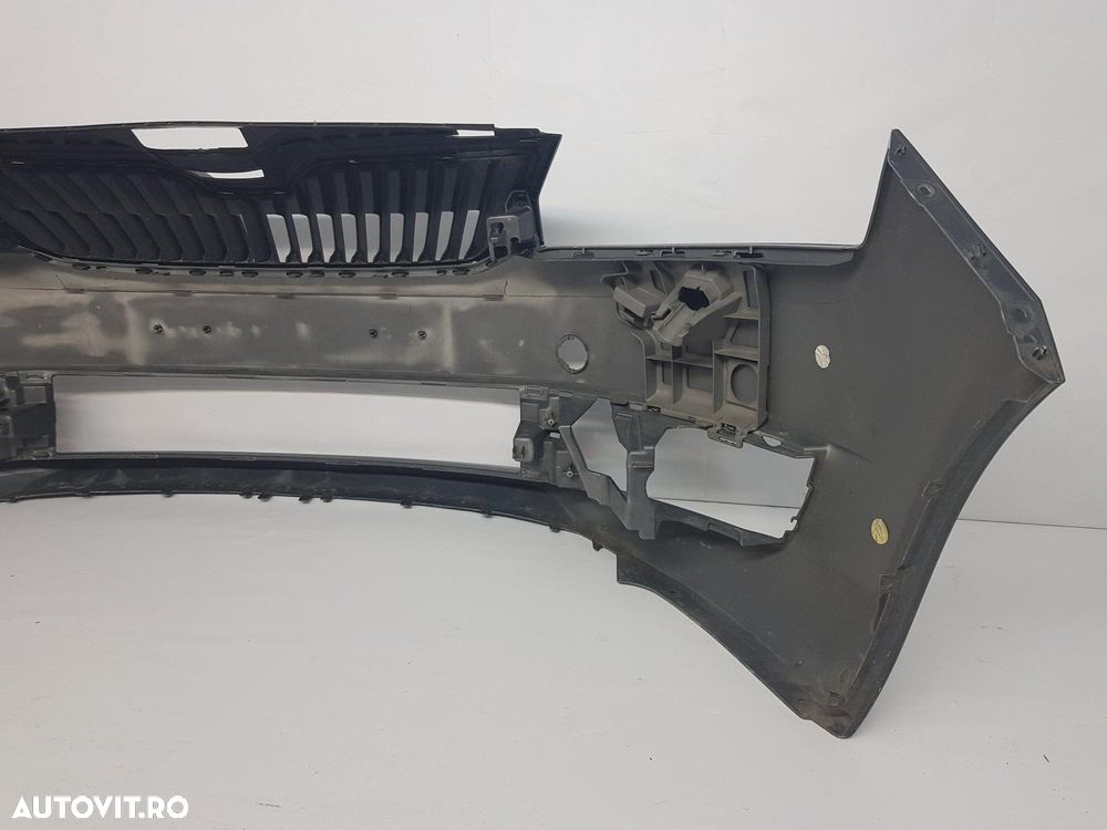 Bara fata cu grila radiator Skoda Rapid dupa 2012 - 8
