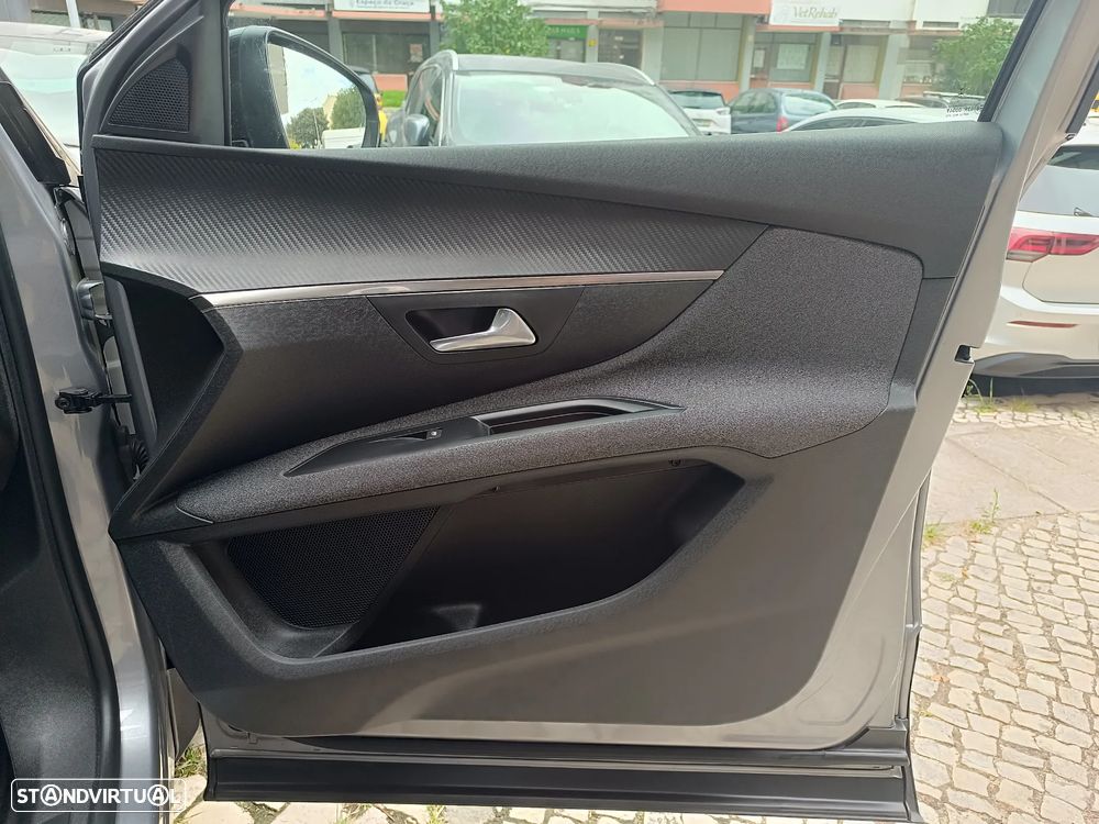 Peugeot 5008 PureTech 130 EAT8 Stop & Start Active Pack - 31