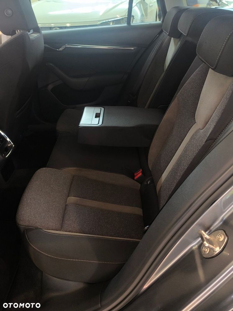 Skoda Octavia 2.0 TDI 4x4 Scout DSG - 15