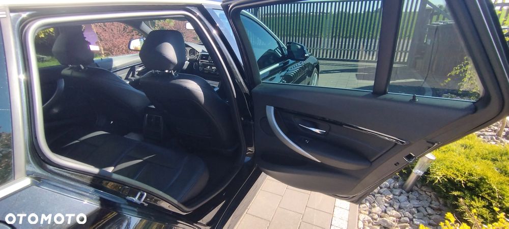 BMW Seria 3 318i GPF M Sport - 17