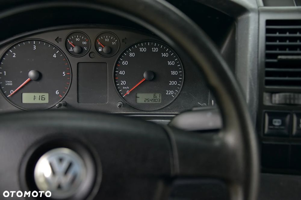 Volkswagen Transporter T5 TDI L2H1 - 34
