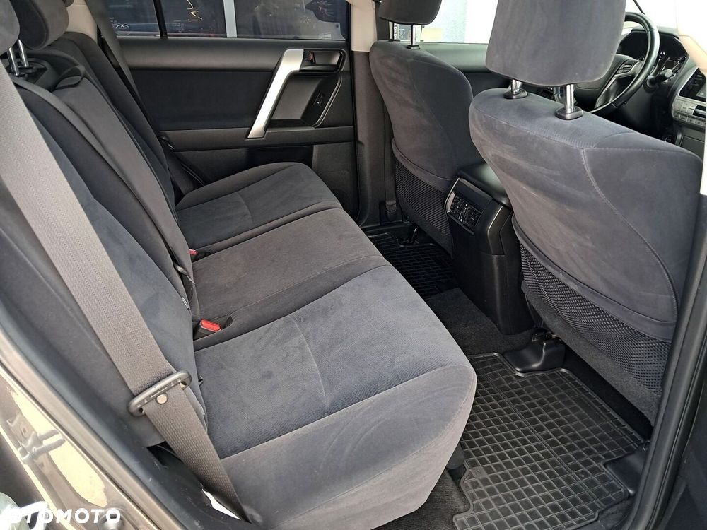 Toyota Land Cruiser LC 2.8 D-4D Prado - 12