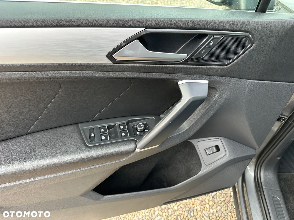 Volkswagen Tiguan - 35