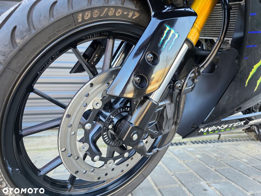 Yamaha YZF - 13