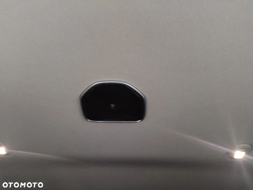 Chrysler Pacifica - 28