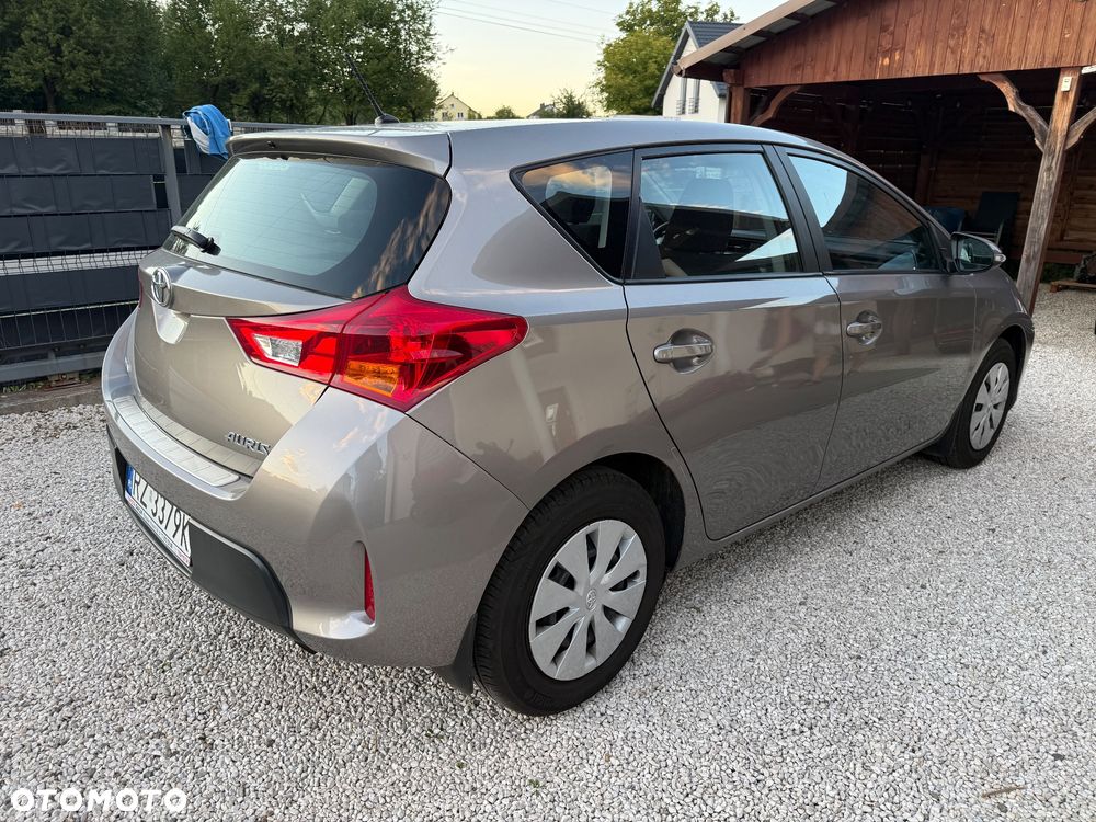 Toyota Auris - 7