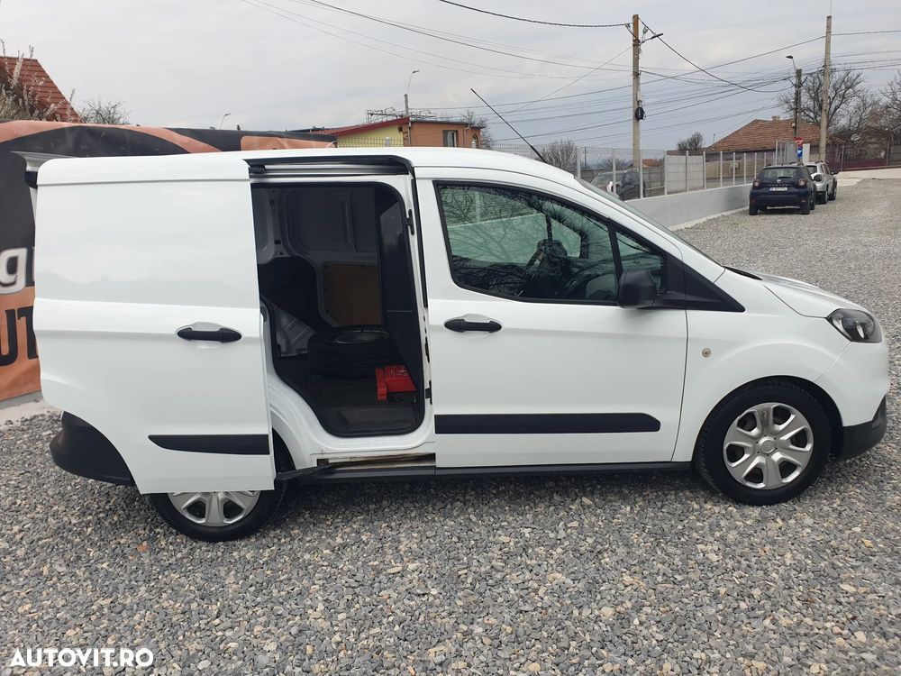 Ford Tourneo Courier - 6