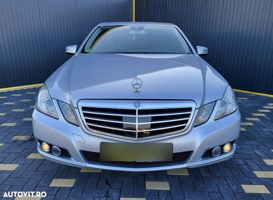 Mercedes-Benz E 220 CDI DPF BlueEFFICIENCY Automatik - 12