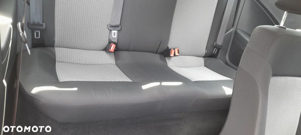 Volkswagen Polo 1.6 TDI DPF BlueMot Comfortline - 18