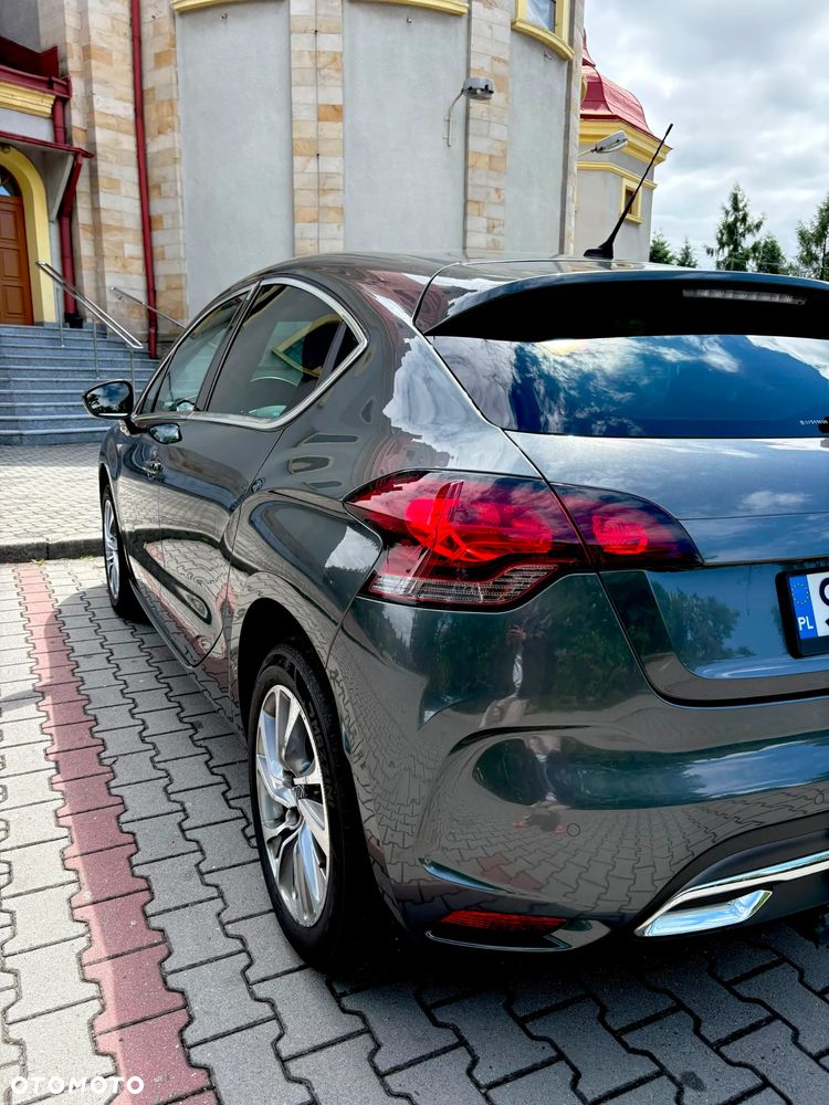 Citroën DS4 e-HDi 115 ETG6 SoChic - 2