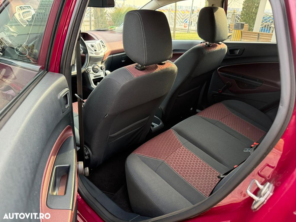 Ford Fiesta 1.6 TDCI DPF Titanium - 13