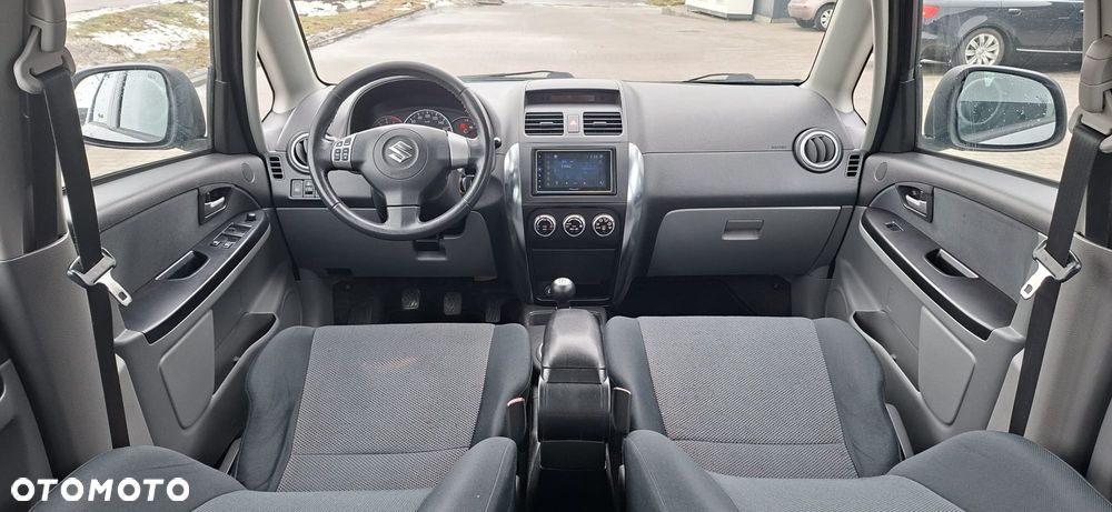 Suzuki SX4 1.6 VVT 4x2 Comfort - 11
