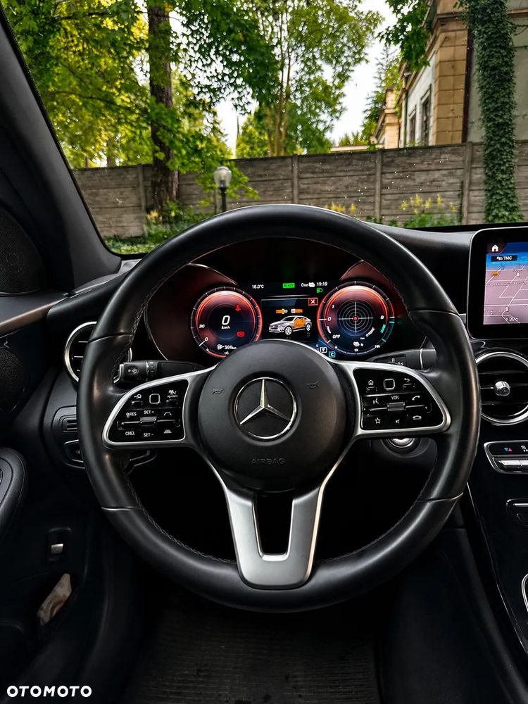 Mercedes-Benz GLC - 13