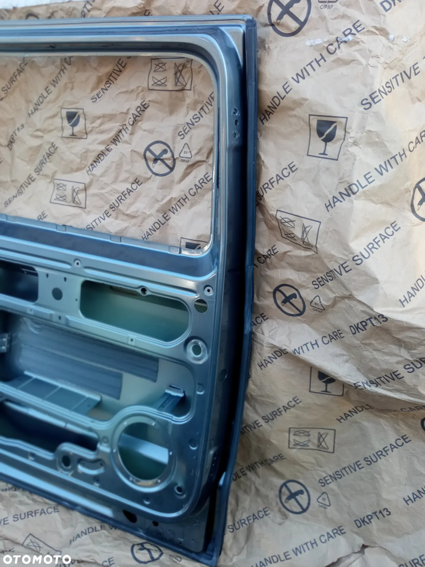 VW T7 MULTIVAN DRZWI LEWE PRZESUWNE BOCZNE - 7