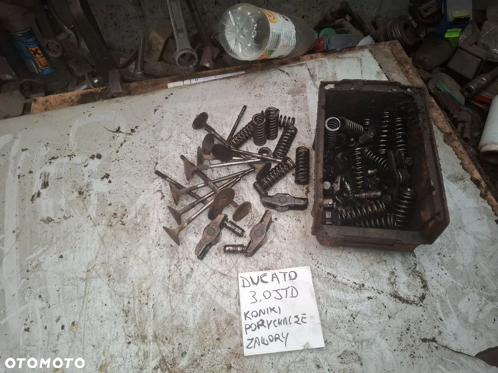 IVECO FIAT DUCATO 3,0 JTD HPI sprężyna zawór ssący wydechowy - 2