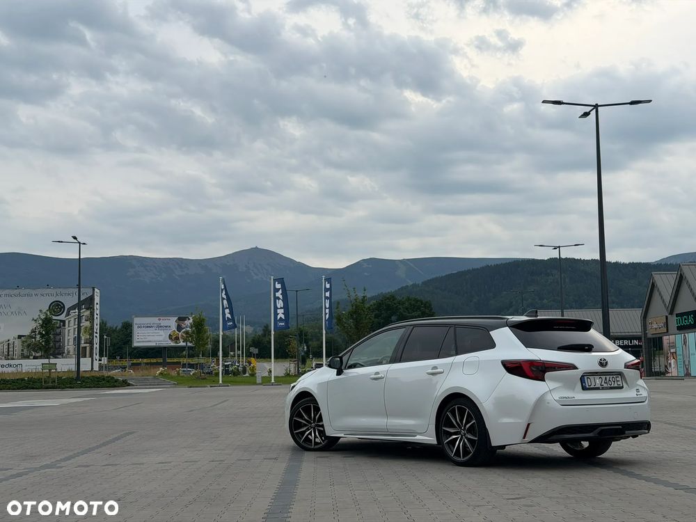 Toyota Corolla 2.0 Hybrid GR Sport Dynamic - 13
