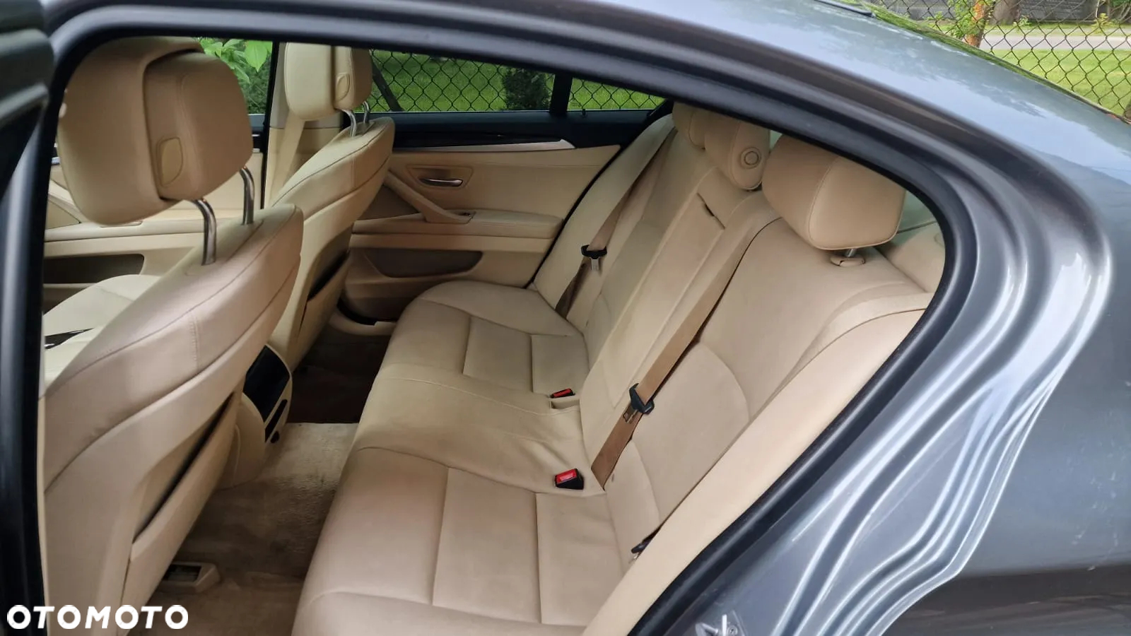 BMW Seria 5 528i - 4