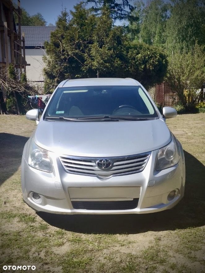 Toyota Avensis - 5