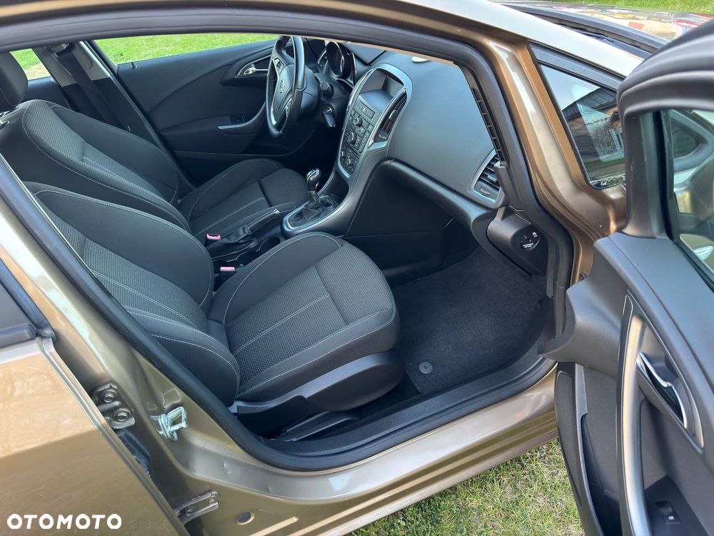 Opel Astra - 11