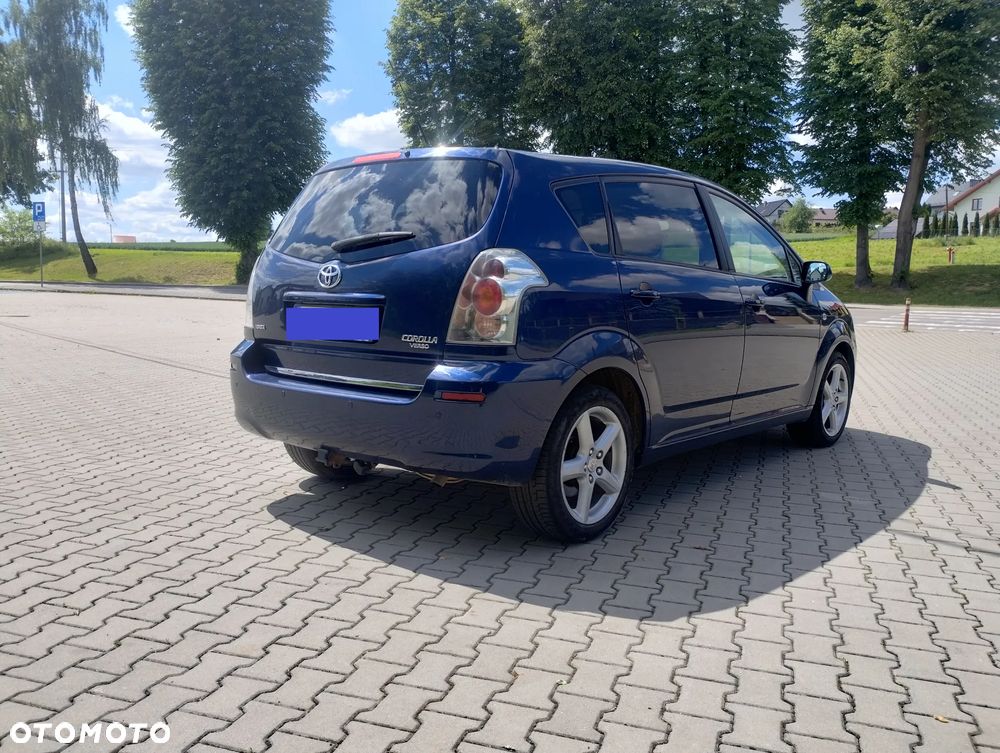 Toyota Corolla Verso 1.8 Premium + 7os - 10