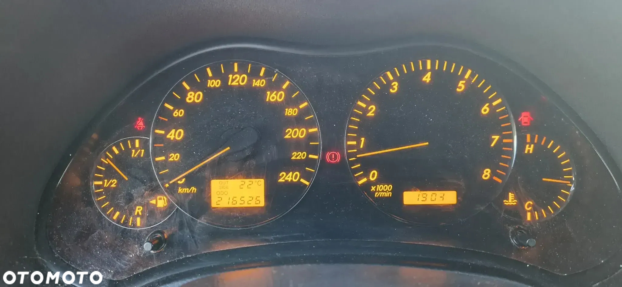 Toyota Avensis - 16