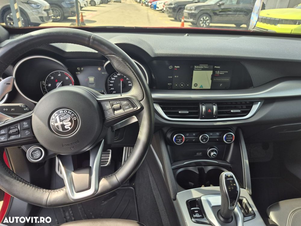 Alfa Romeo Stelvio - 7
