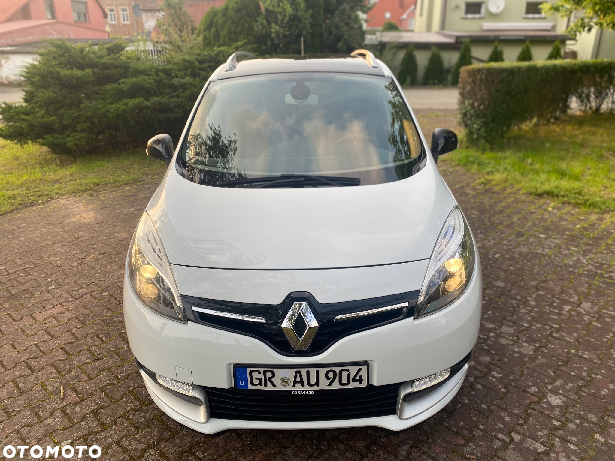 Renault Grand Scenic dCi 110 EDC LIMITED - 7