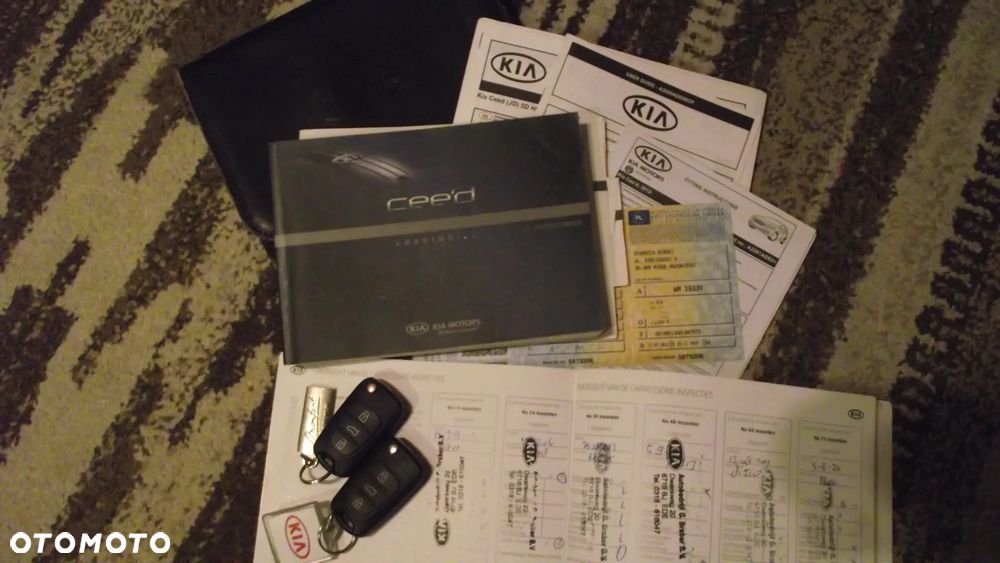 Kia Ceed 1.6 GDI Platinum Edition - 37
