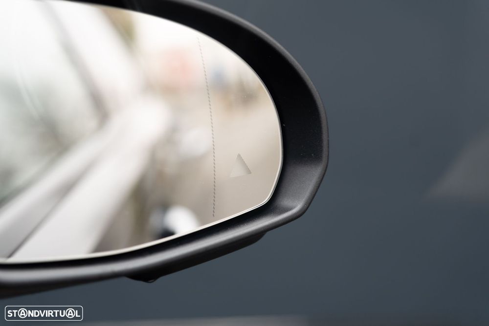 Mercedes-Benz C 300 e T 9G-TRONIC Avantgarde - 21