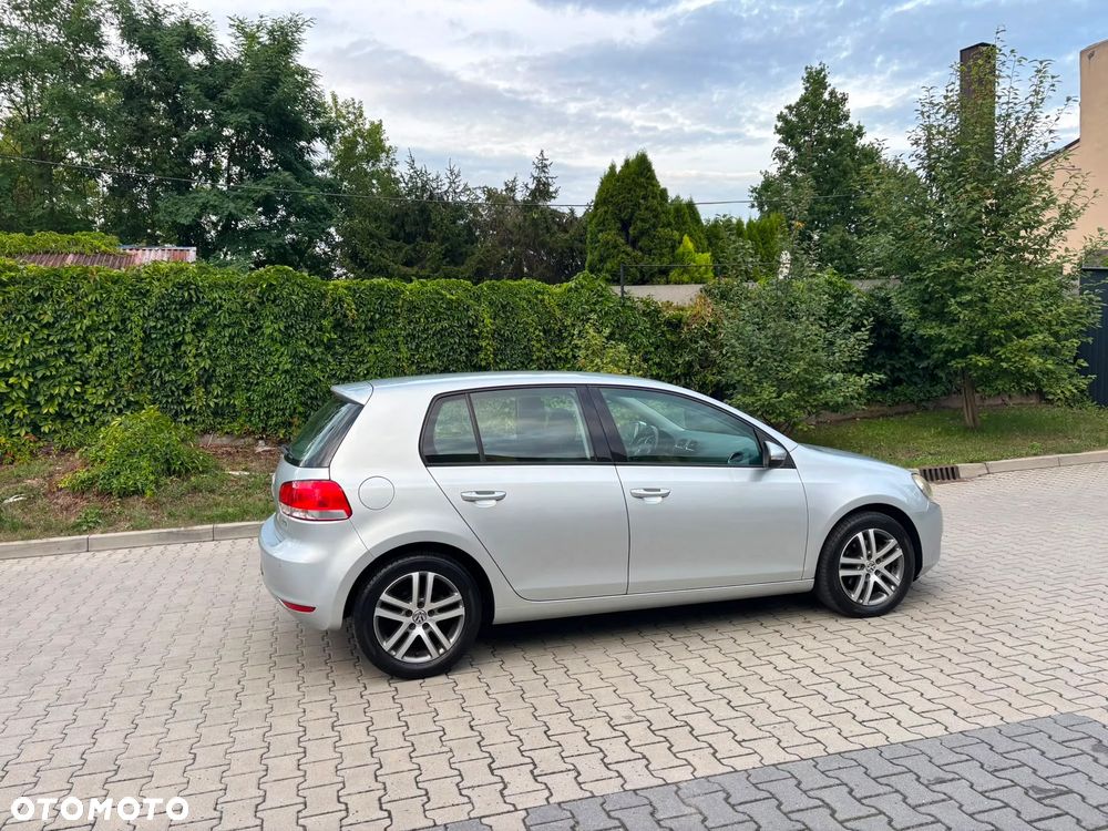 Volkswagen Golf - 23