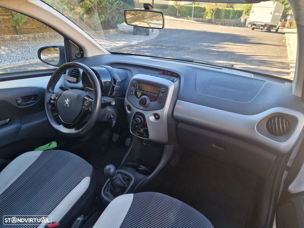 Peugeot 108 1.0 VTI Top! Active - 28