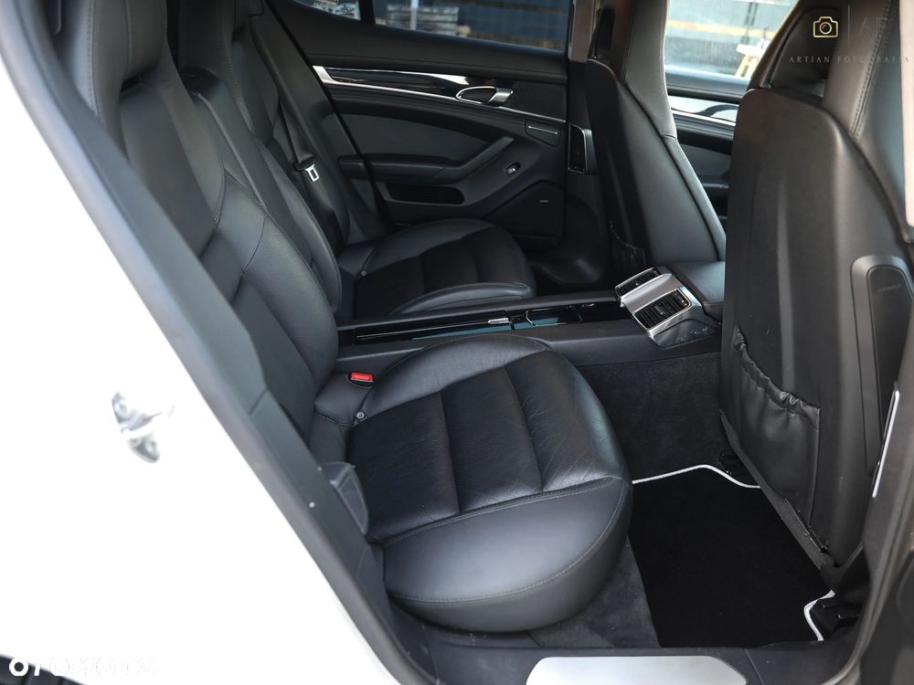 Porsche Panamera Diesel - 26