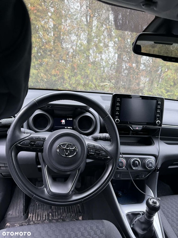 Toyota Yaris 1.5 Active - 9