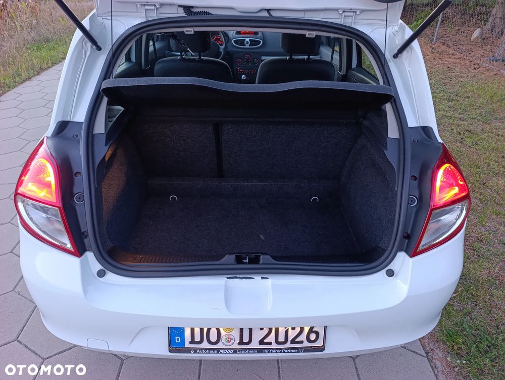 Renault Clio - 16