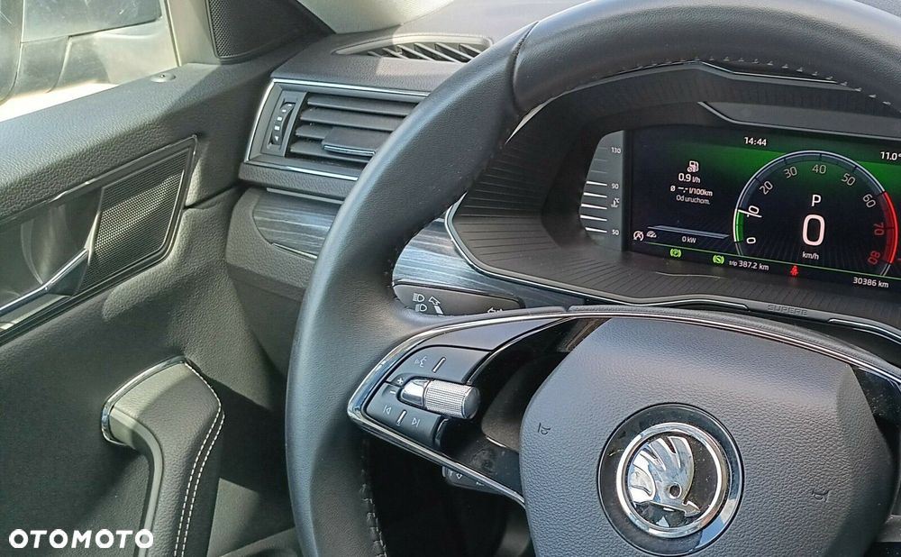 Skoda Superb 1.5 TSI Style DSG - 22