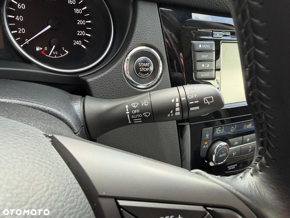 Nissan Qashqai 1.3 DIG-T Tekna DCT - 32