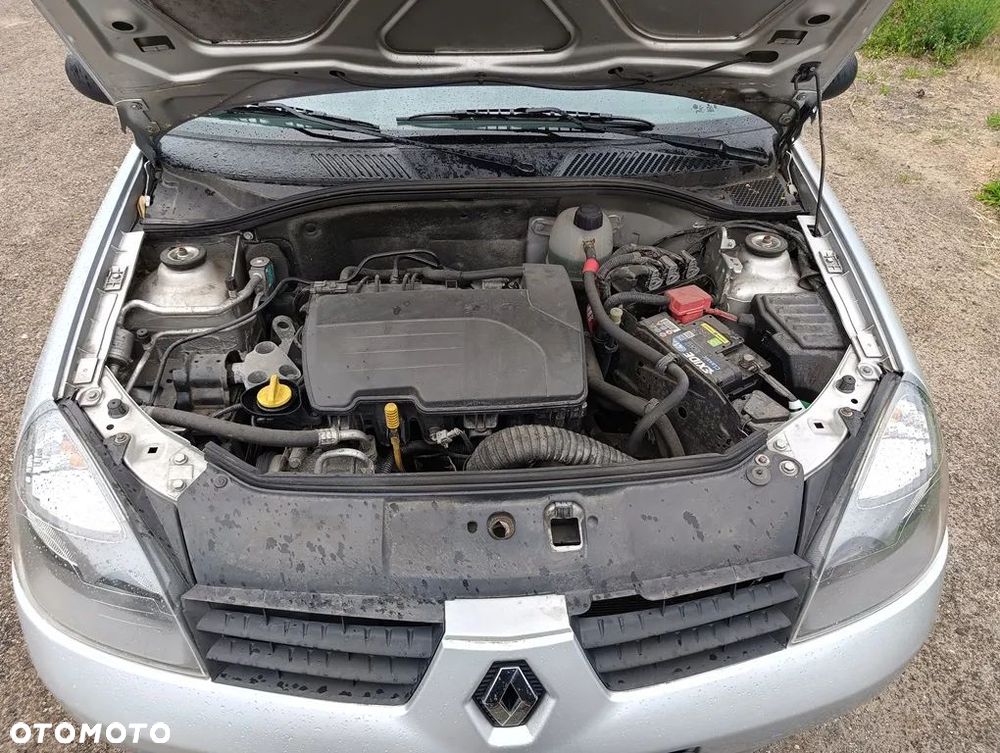 Renault Clio - 7