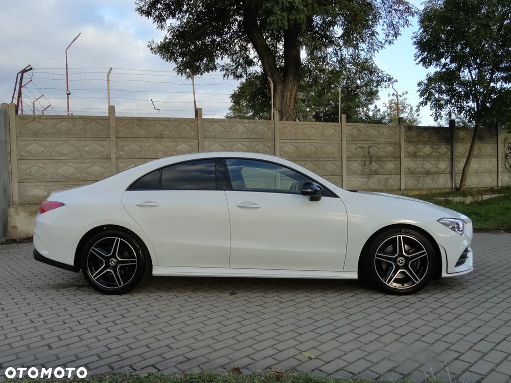 Mercedes-Benz CLA 200 7G-DCT Edition AMG Line - 33