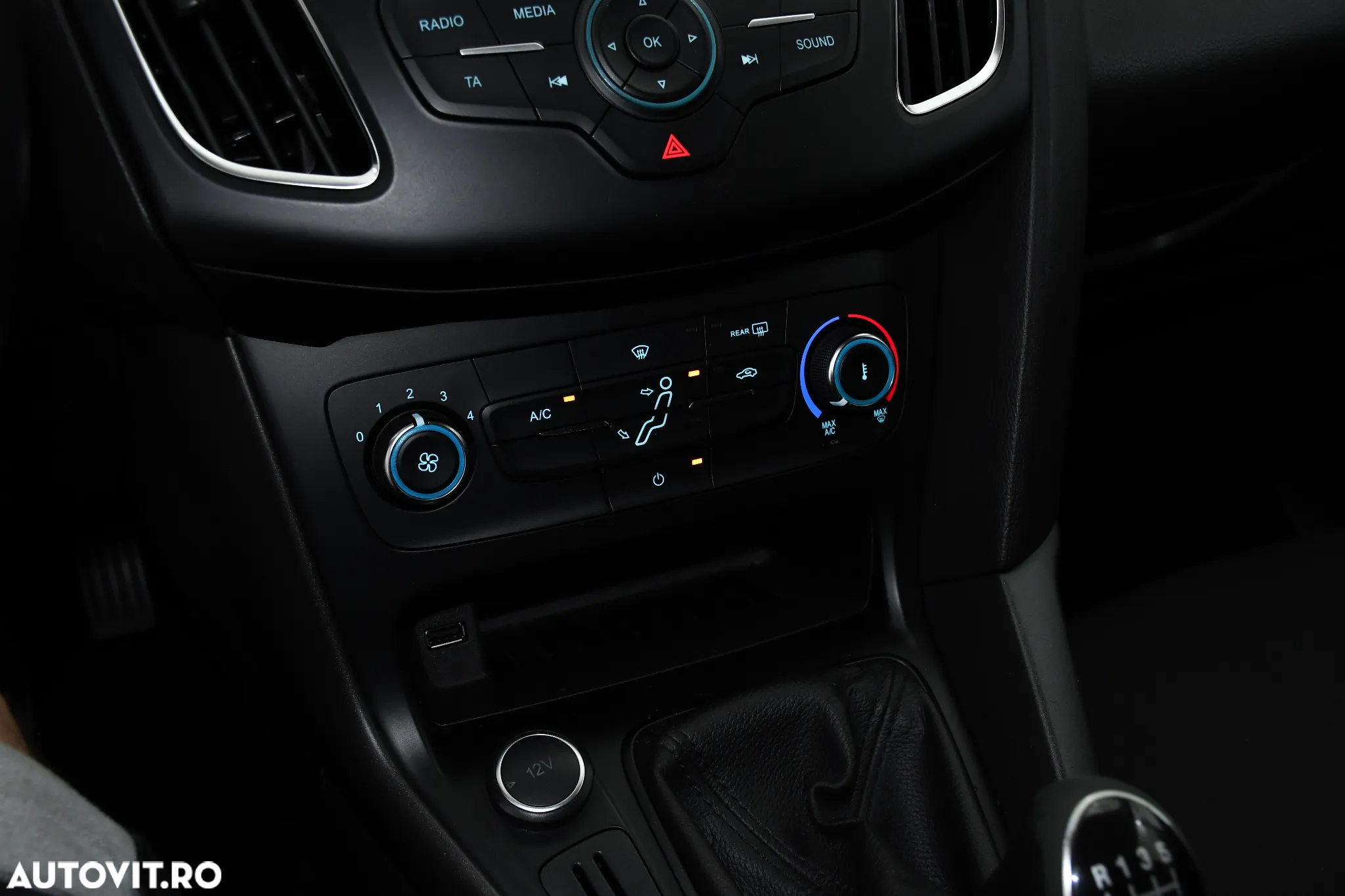 Ford Focus 1.5 EcoBlue Connected - 15