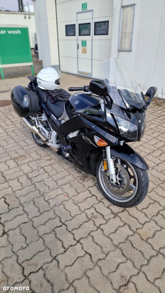 Yamaha FJR - 1