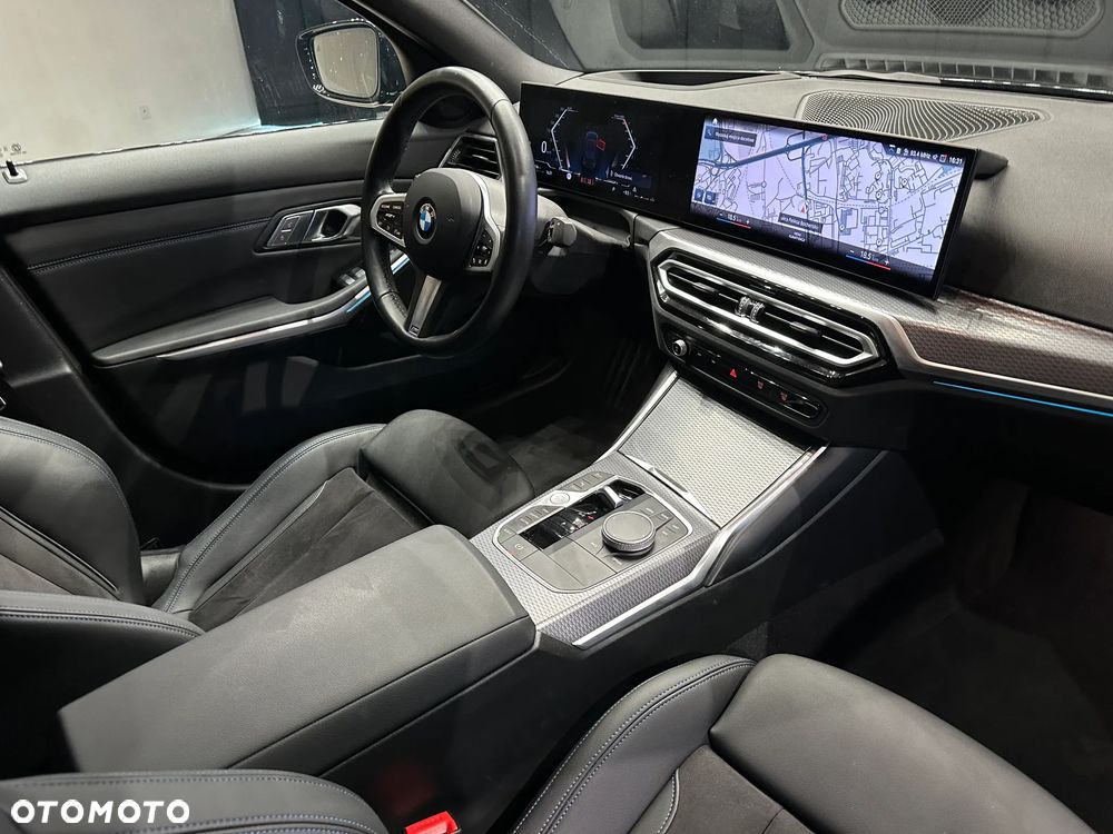 BMW Seria 3 318i M Sport - 13