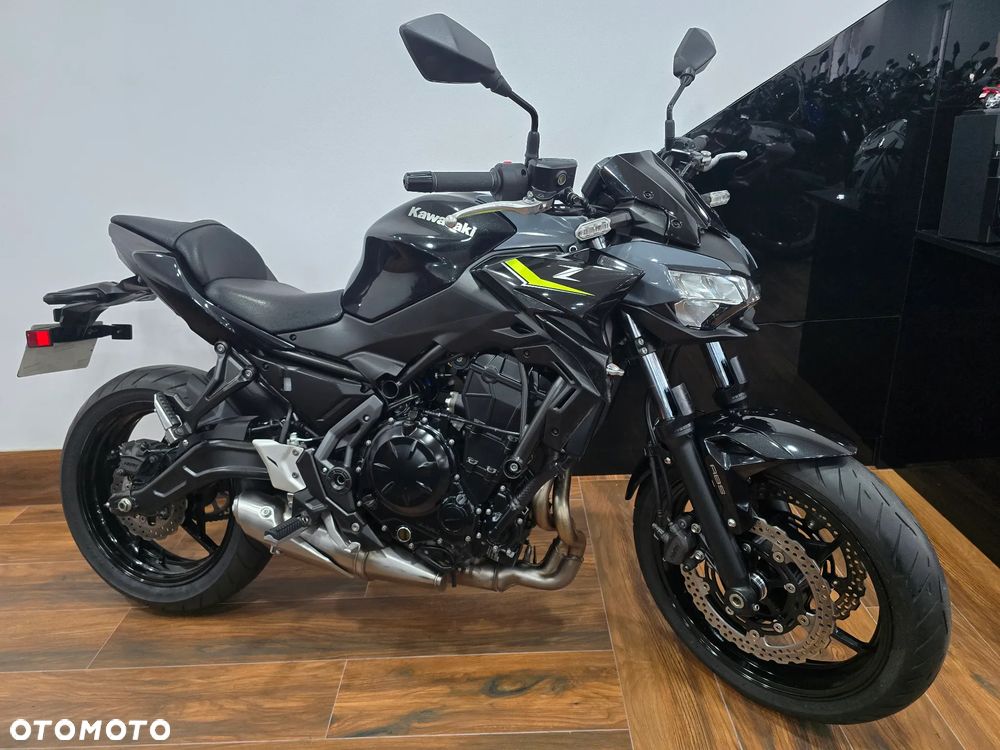Kawasaki Z 650 - 6