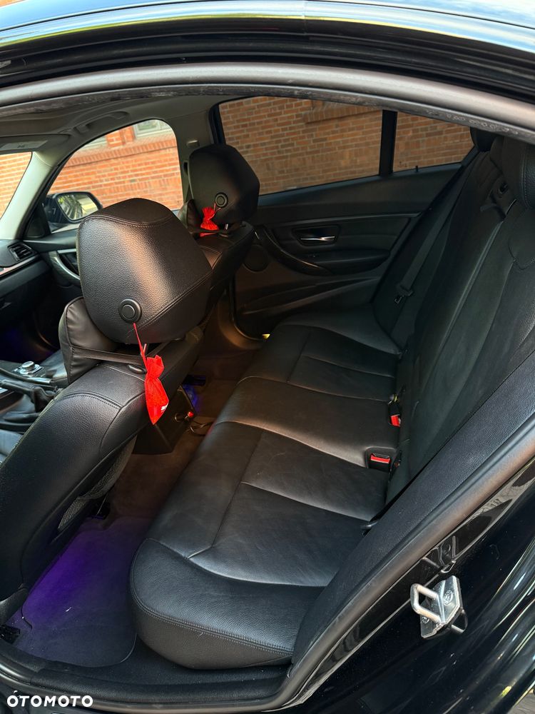 BMW Seria 3 - 37