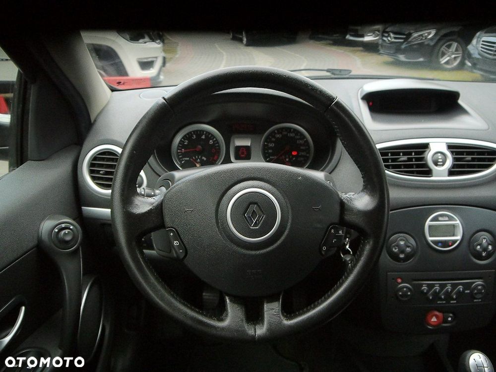 Renault Clio 1.2 16V TCE Alize Euro5 - 18