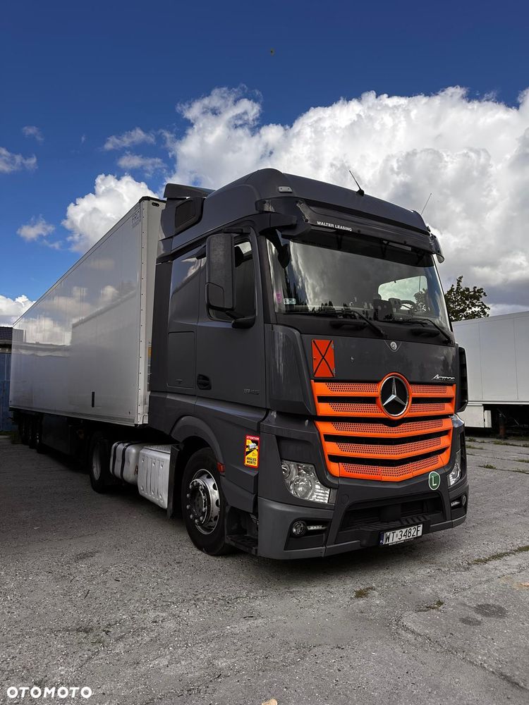 Mercedes-Benz actros - 14
