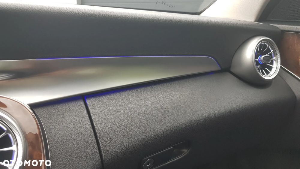 Mercedes-Benz Klasa C 300 7G-TRONIC Avantgarde - 26